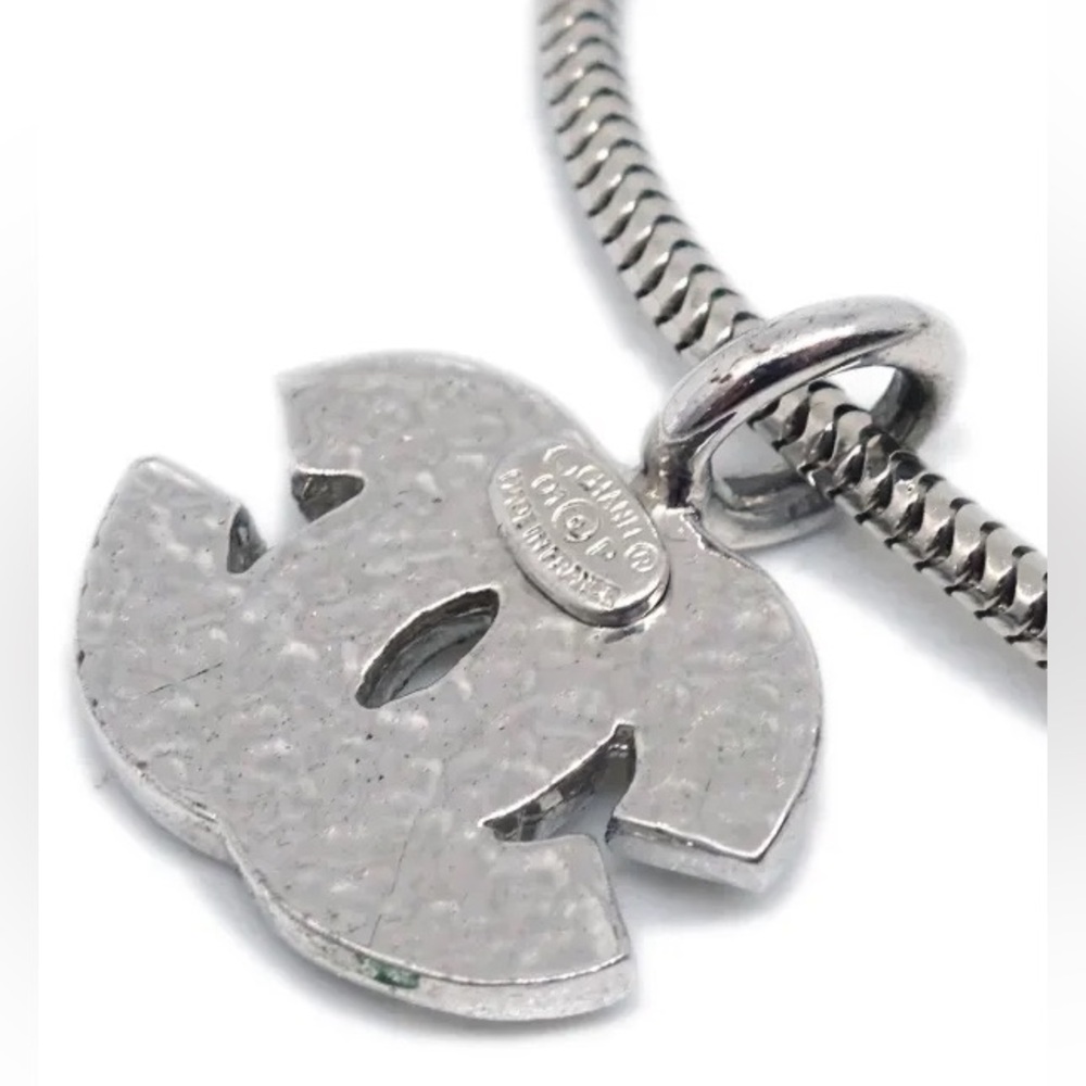 Chanel rhinestone-embellished CC pendant bracelet - Picture 5 of 7